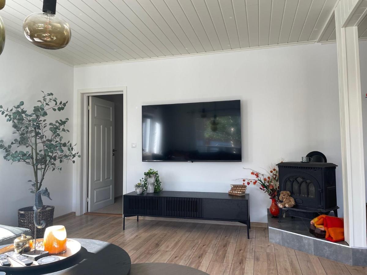Sentralt Beliggende Moderne Leilighet Mosjøen Exterior foto